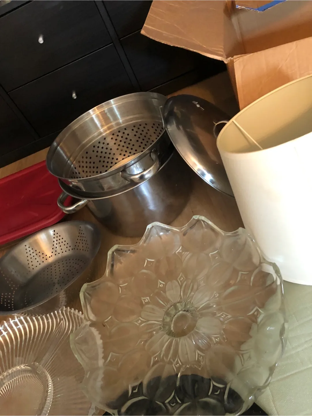 Moving sale from $5-15 image indicator(6)