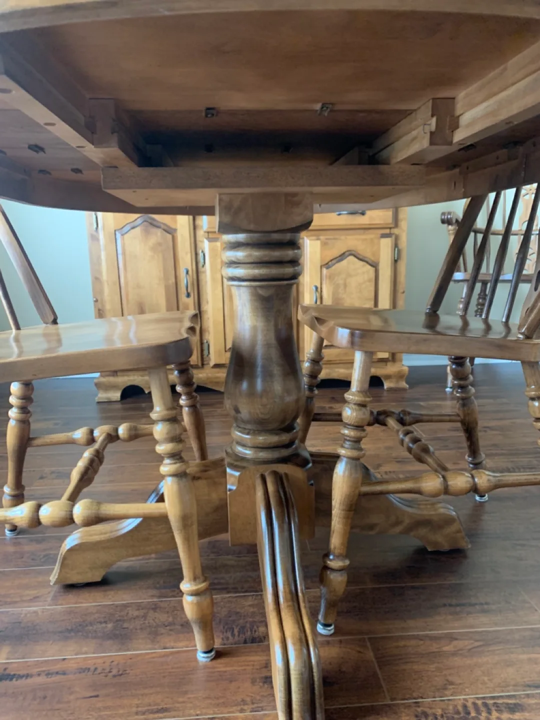 Dining Room Set - Maple image indicator(5)