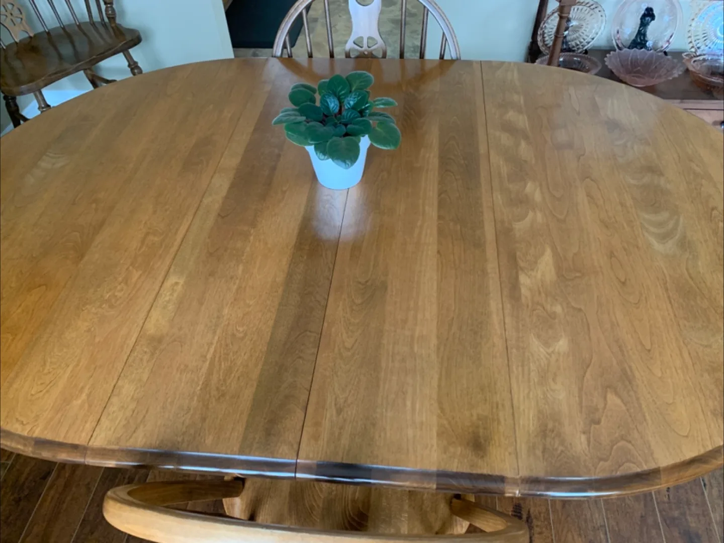 Dining Room Set - Maple image indicator(2)