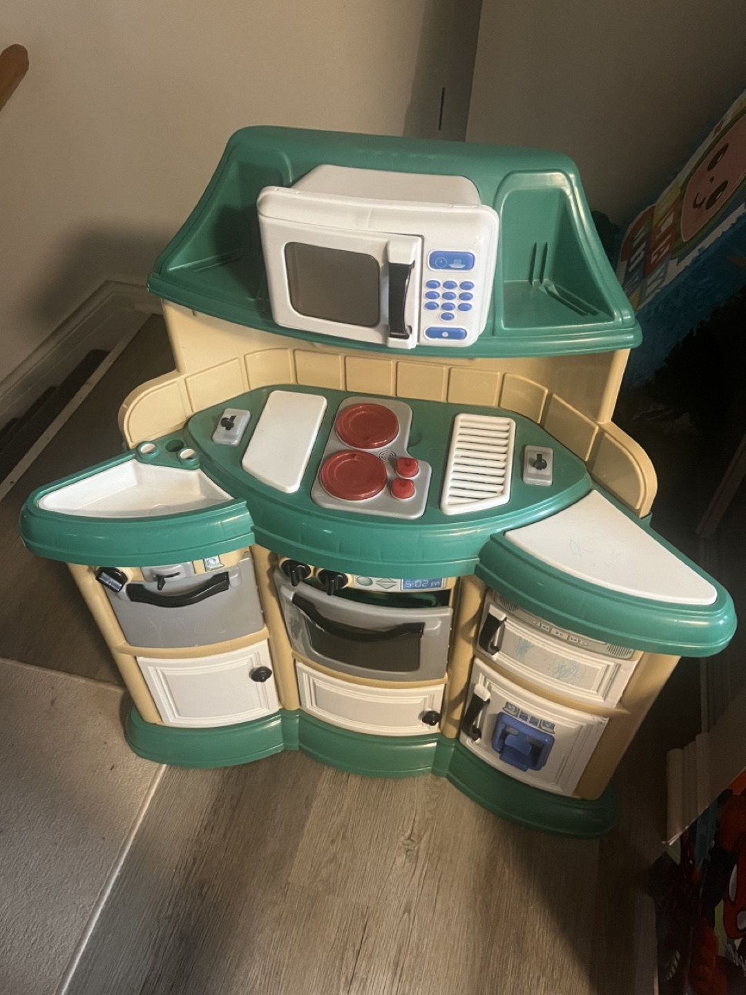 Kids Play Kitchen - Green & White