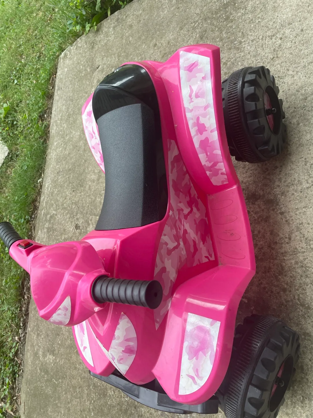Pink Kids Ride-On ATV image indicator(3)