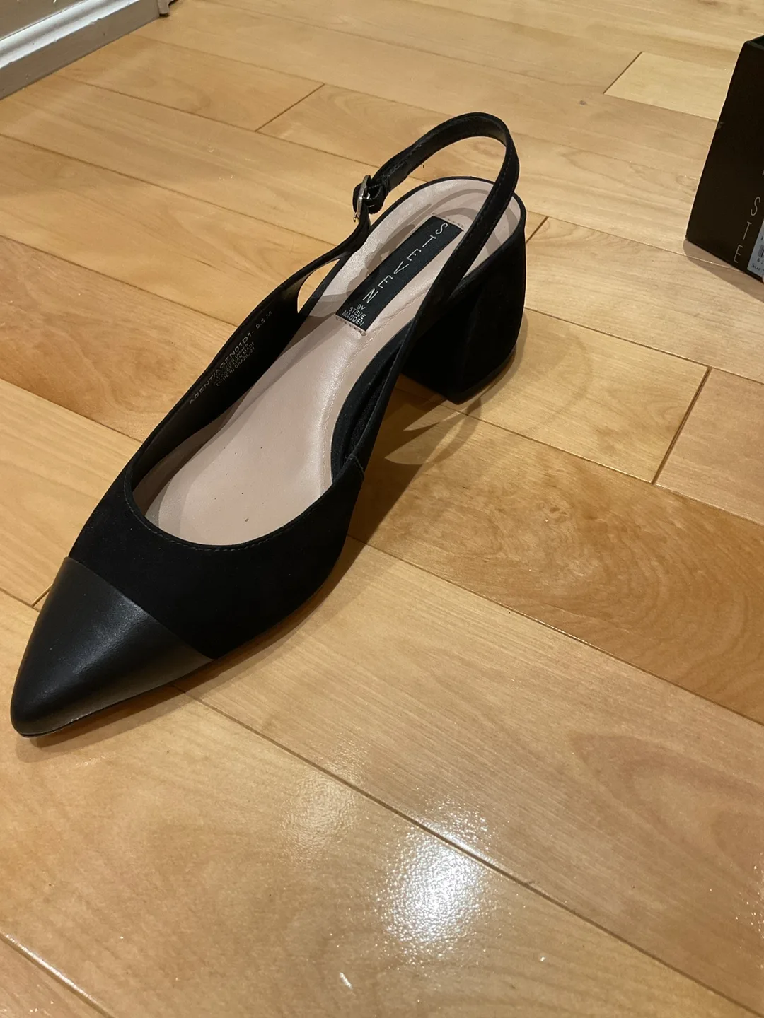 Steven Madden Agent Black Heels - Size 9.5 image indicator(4)