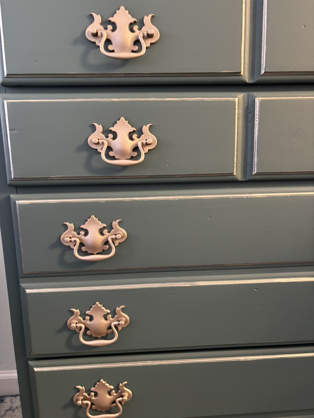 Stanley Furniture Chest of Drawers - photo 4