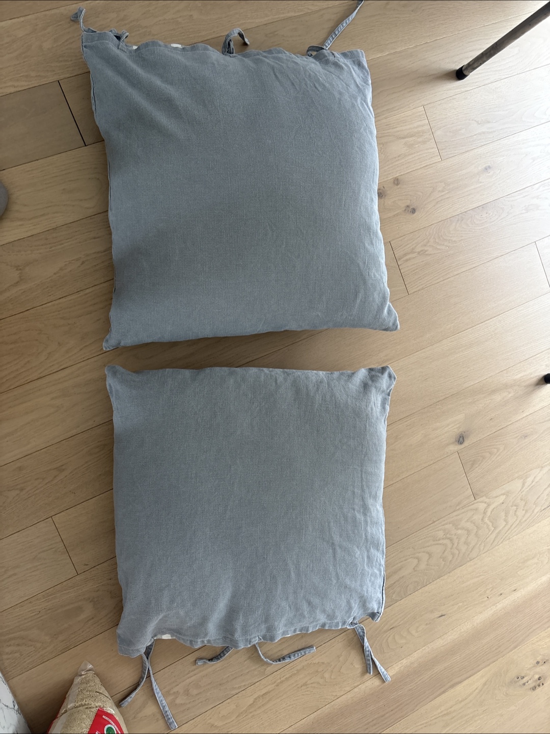 2 x 22inch by 22 inch pillows with Grey Linen Cushion Covers - photo 2
