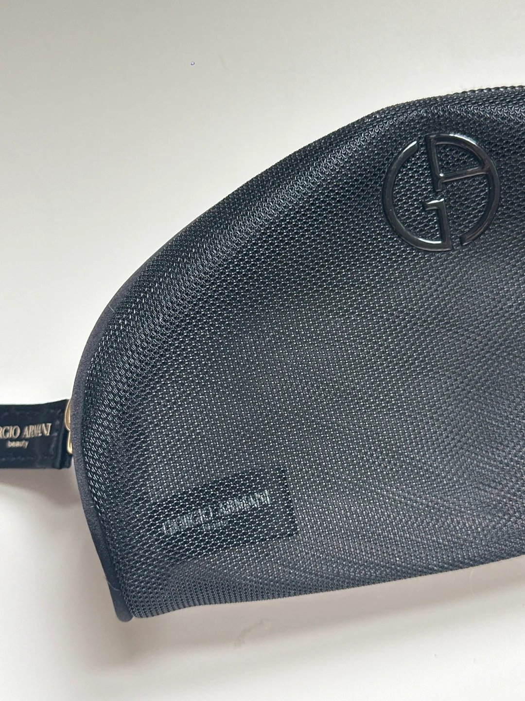 Giorgio Armani Pouch image indicator(5)