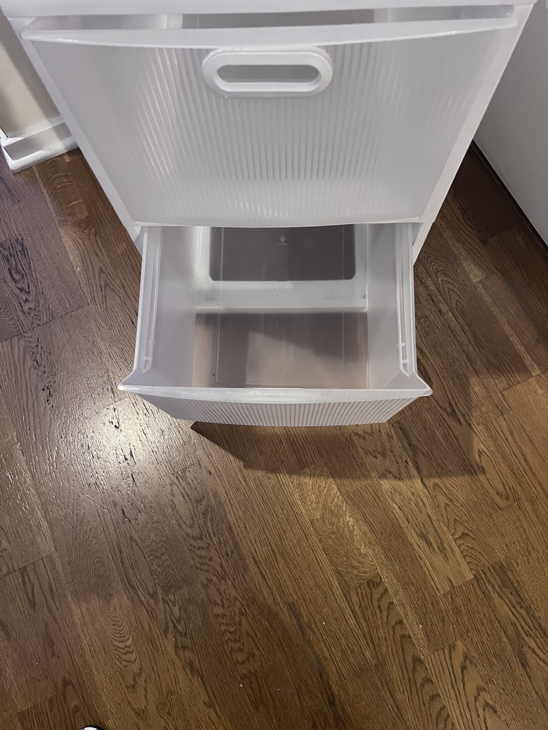 Sterilite 2-Drawer White Storage Tower - 27" Tall - photo 5