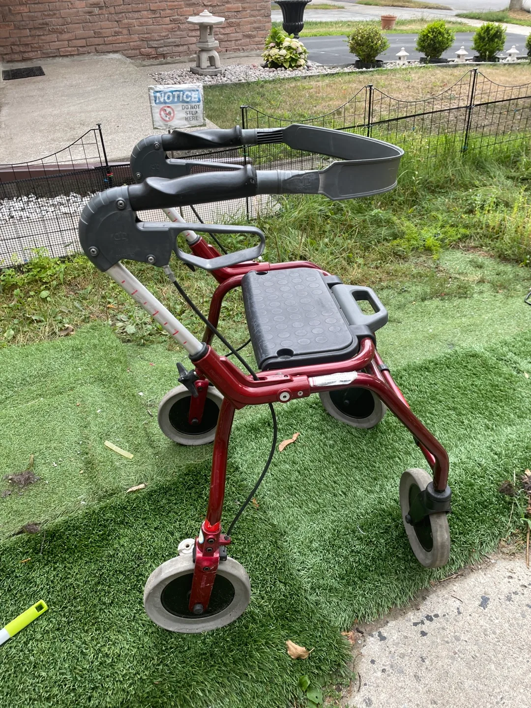 Dolomite Rollator Walker