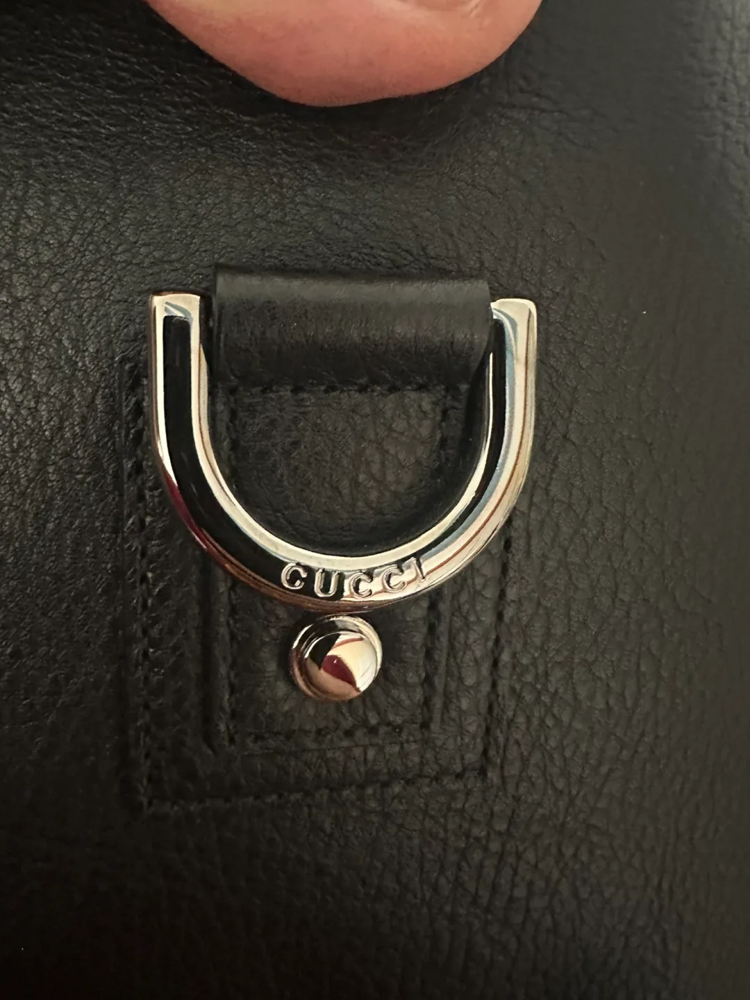 Gucci Black Leather Shoulder Bag image indicator(3)