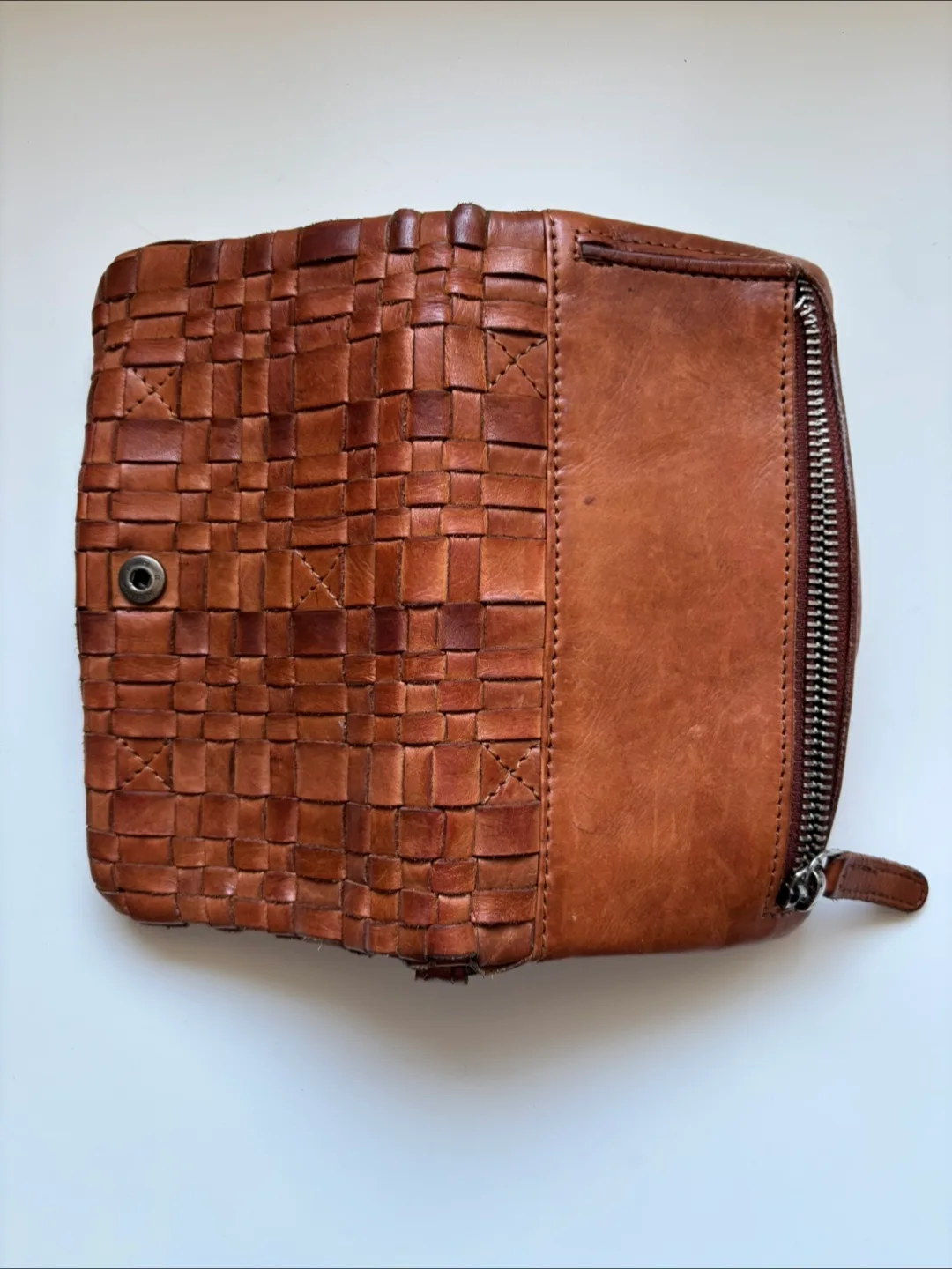 Vilenca Holland Brown Leather Wallet image indicator(6)