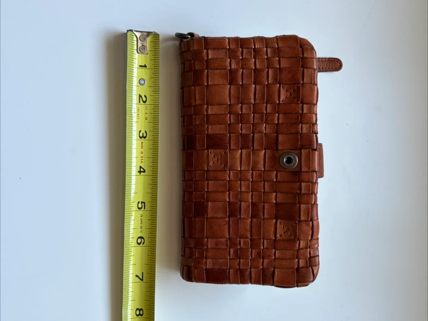 Vilenca Holland Brown Leather Wallet image indicator(8)