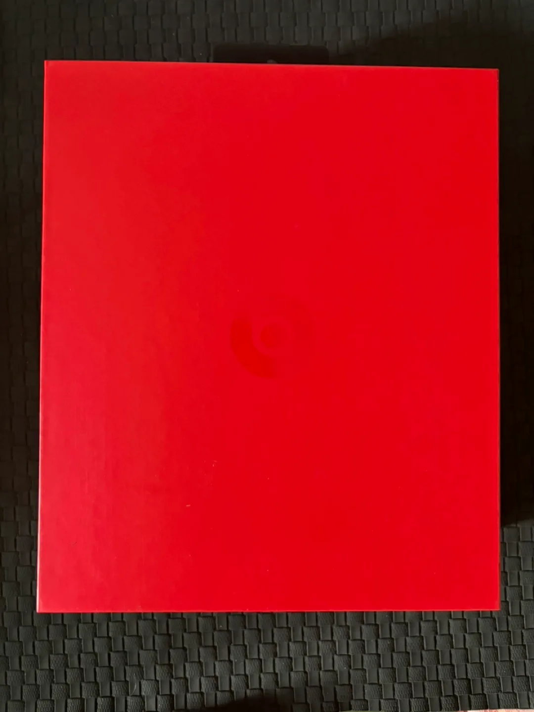 Beats EP On-Ear Headphones - Red image indicator(4)