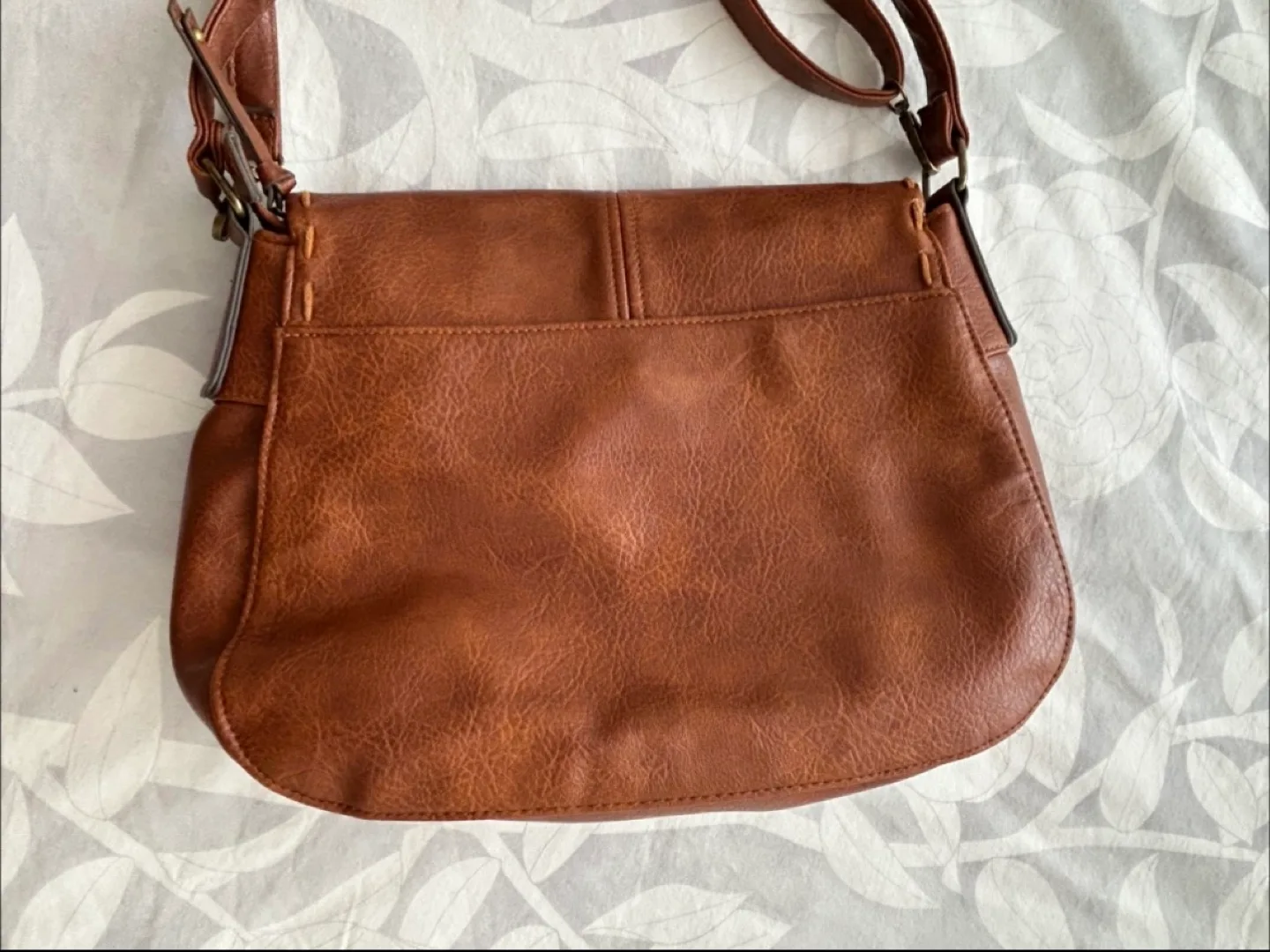 Brown real leather shoulder/Crossbody Bag(new) image indicator(2)