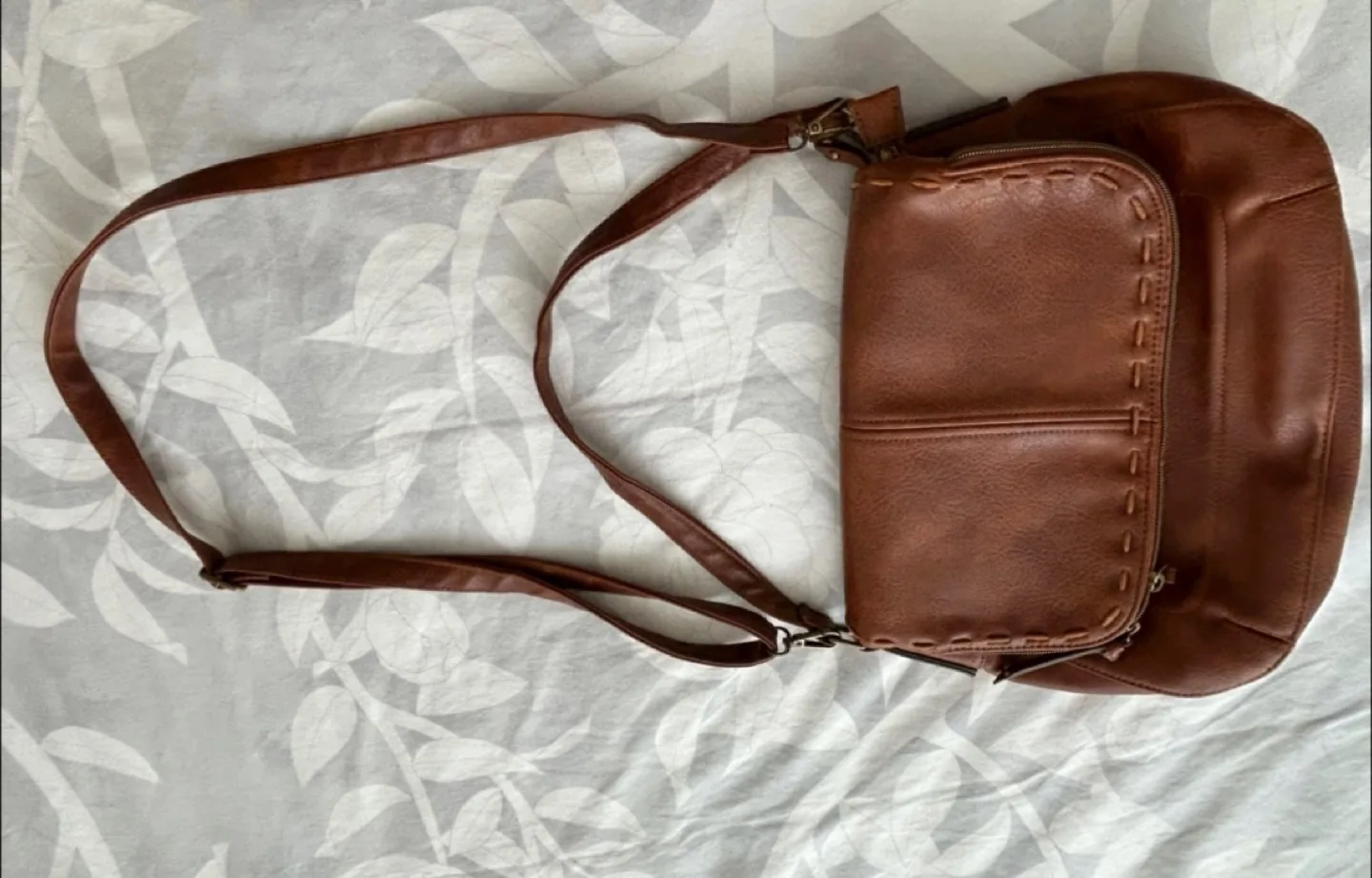 Brown real leather shoulder/Crossbody Bag(new) image indicator(9)