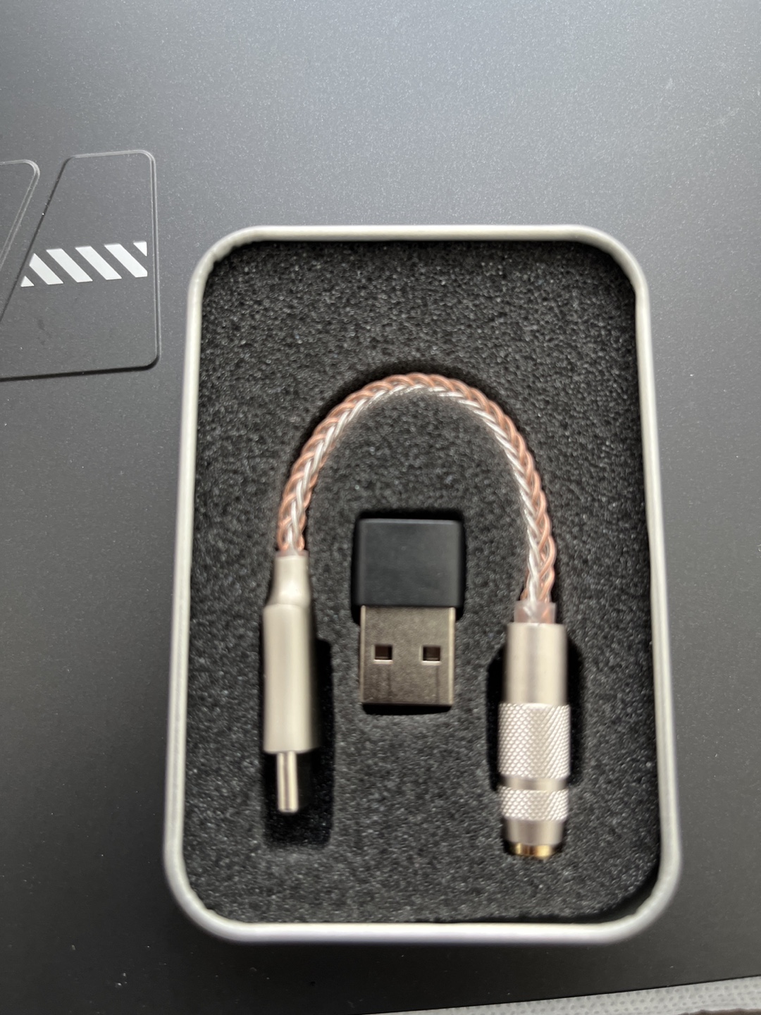 USB DAC Amplifier + in-ear headphone