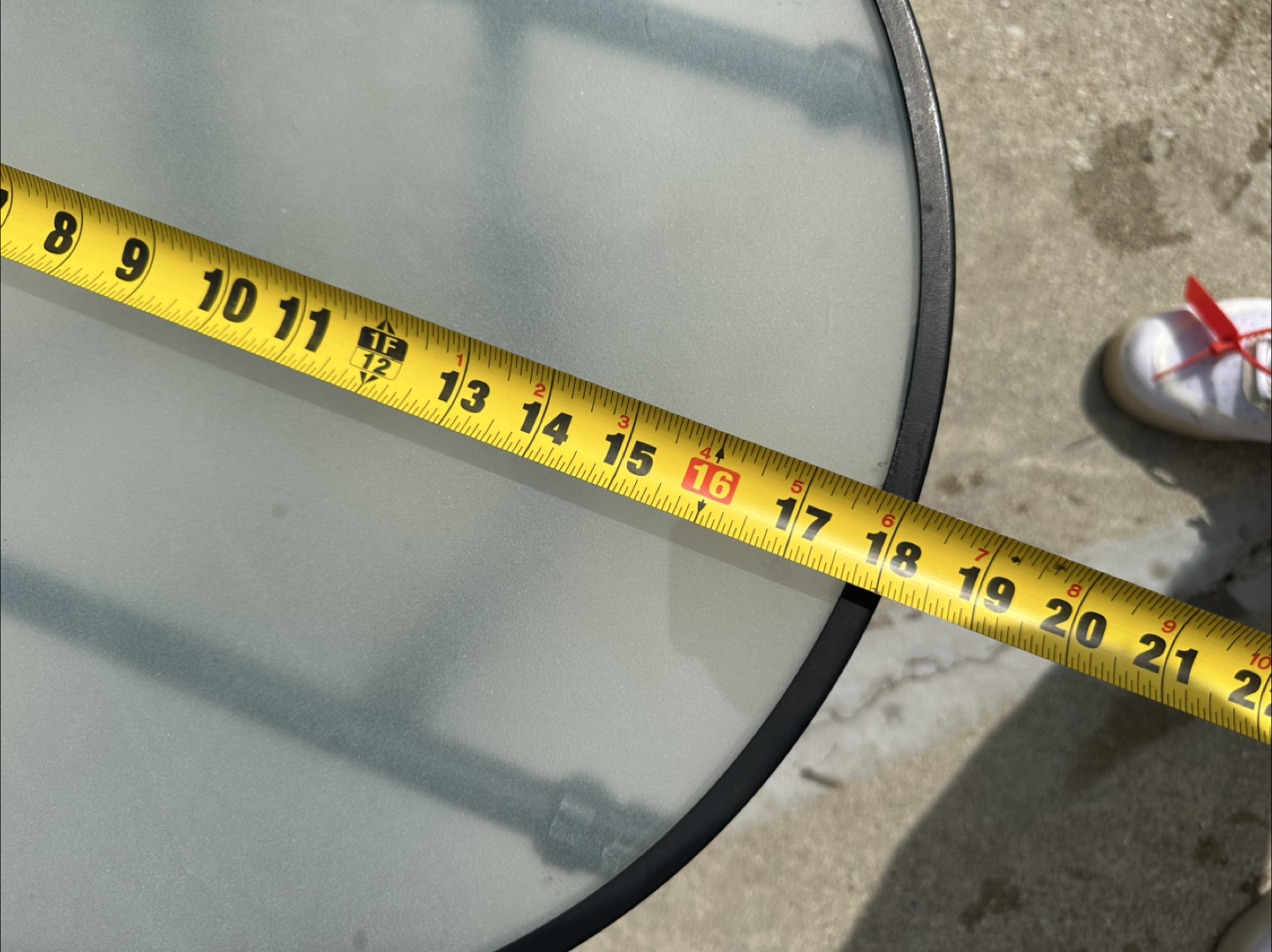 Round Glass Top Folding Table - 24 inch - photo 3