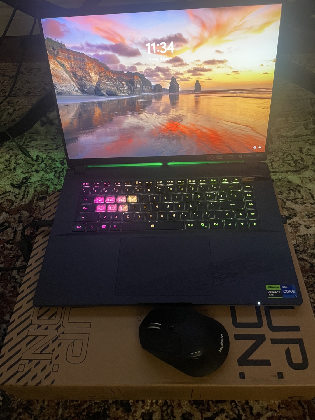 -= 1400$ =- AORUS 16X 9SG-43USC64SH w/ GeForce RTX 4070 (2024)