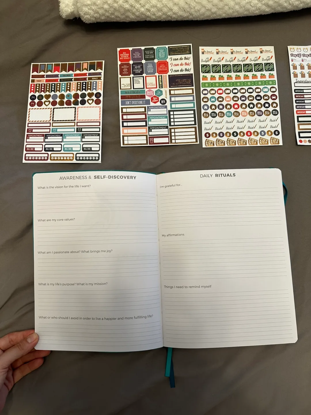 Clever Fox Planner Pro with Stickers image indicator(3)
