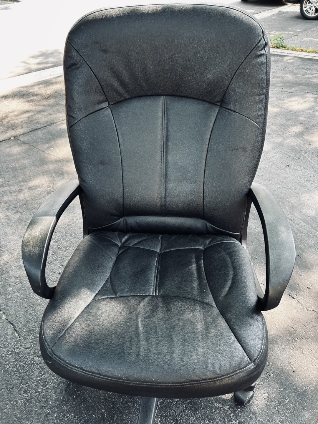 Black Leather Office Chair - photo 2
