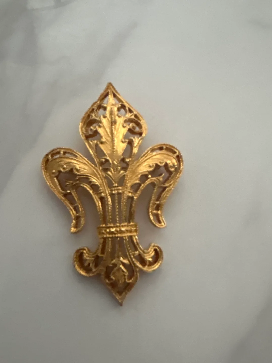 Gold Fleur-de-Lis Brooch thumbnail