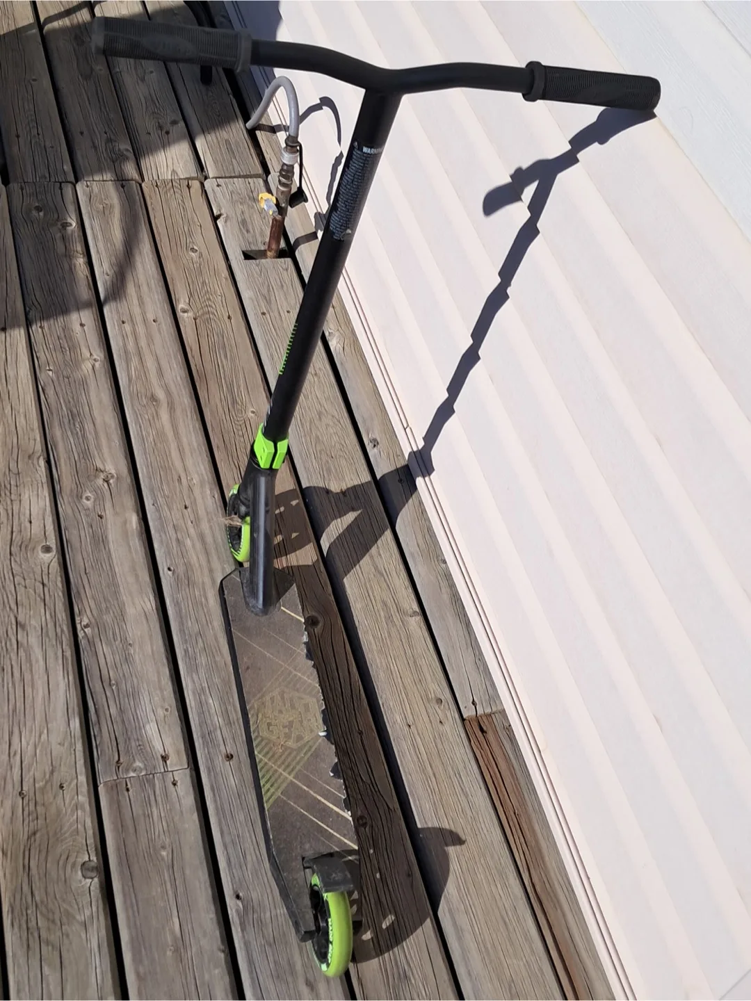 Madd Gear (MG) Stunt Scooter - Green & Black