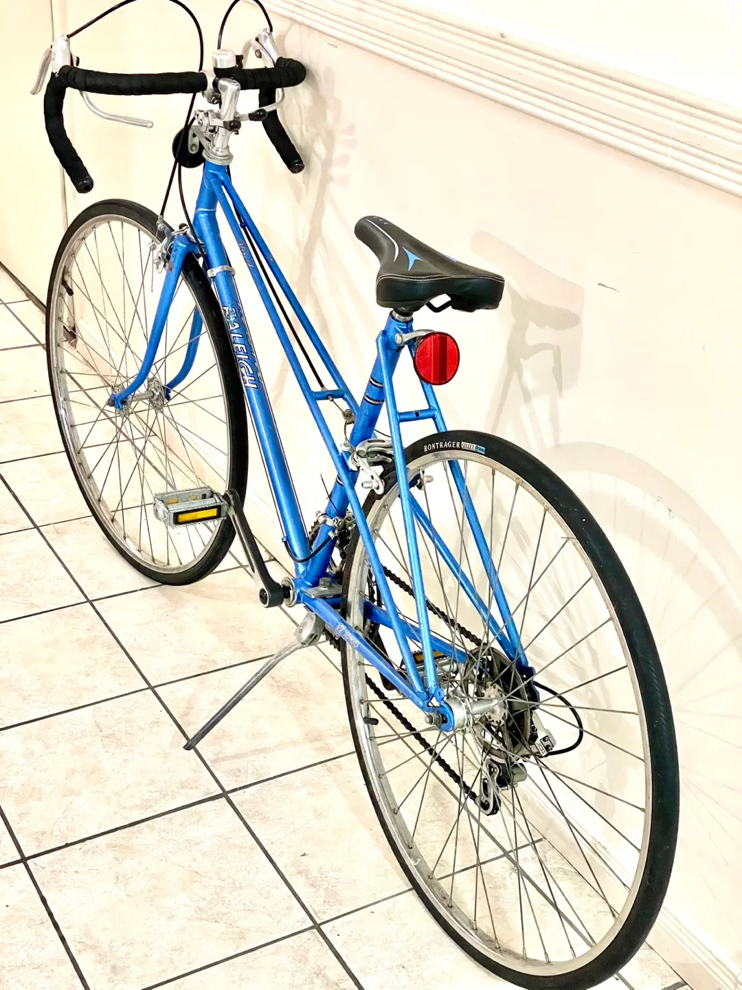 CLASSIC! Raleigh Racer Bike 12 speeds A1 Beautiful condition. image indicator(9)