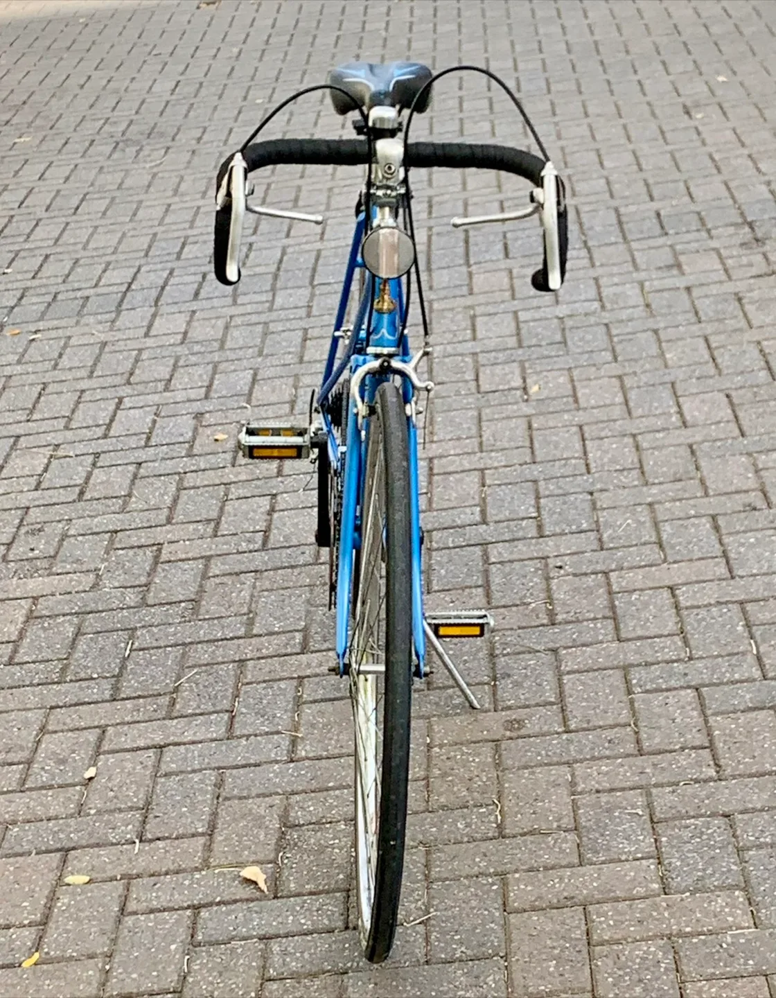 CLASSIC! Raleigh Racer Bike 12 speeds A1 Beautiful condition. image indicator(7)