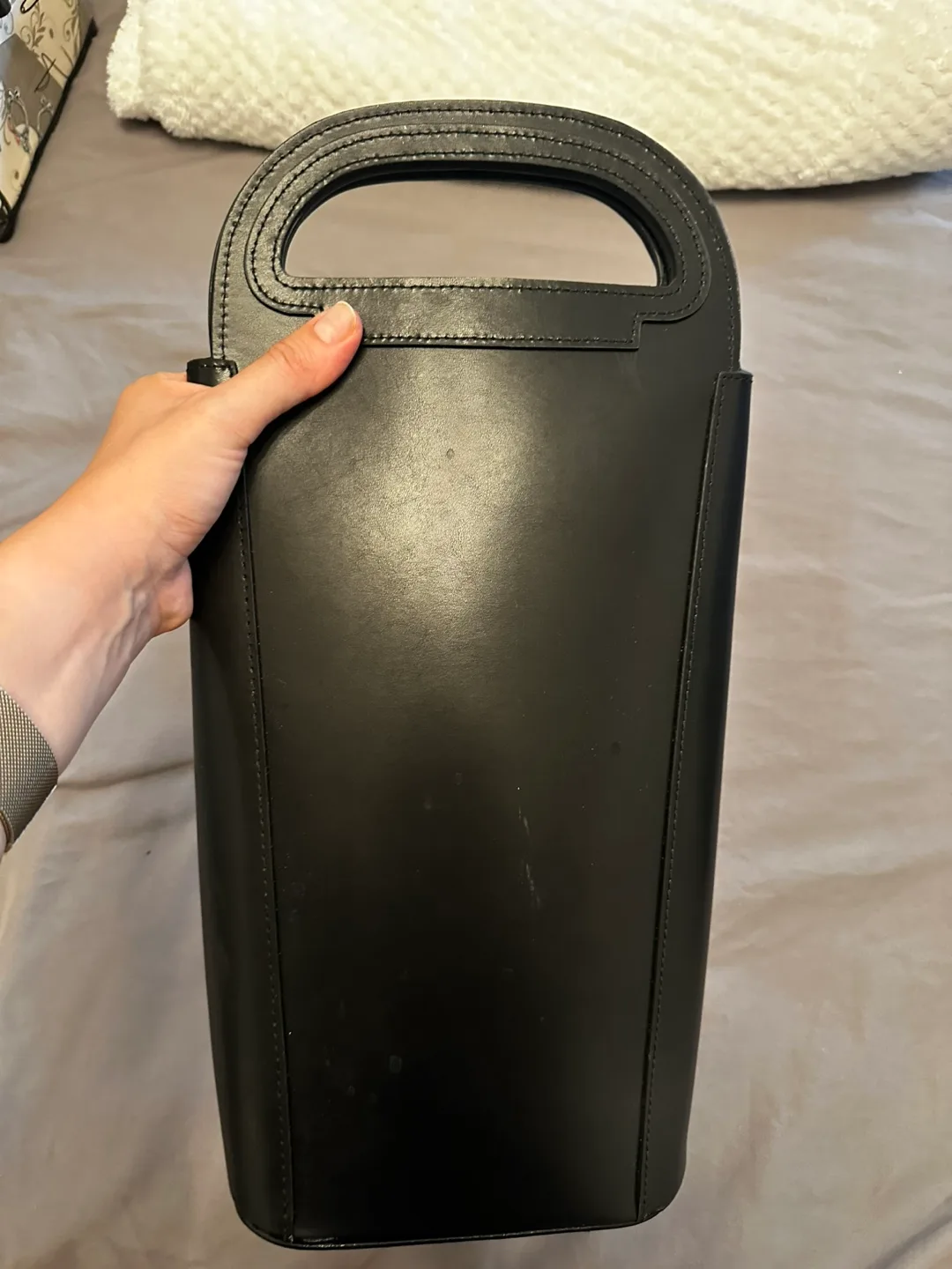 Blancpain Black Leather Wine/Champagne Carrier image indicator(3)