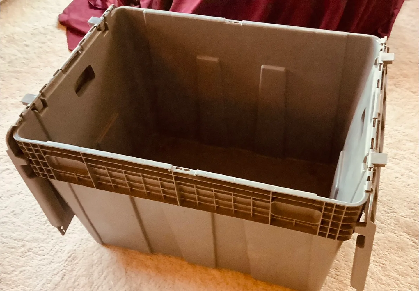 Chafing Dish & Storage 10 available image indicator(5)