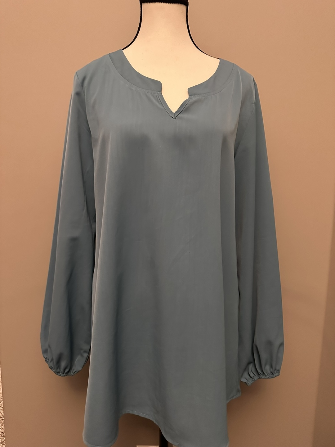 Assorted Women's Blouses - photo 4