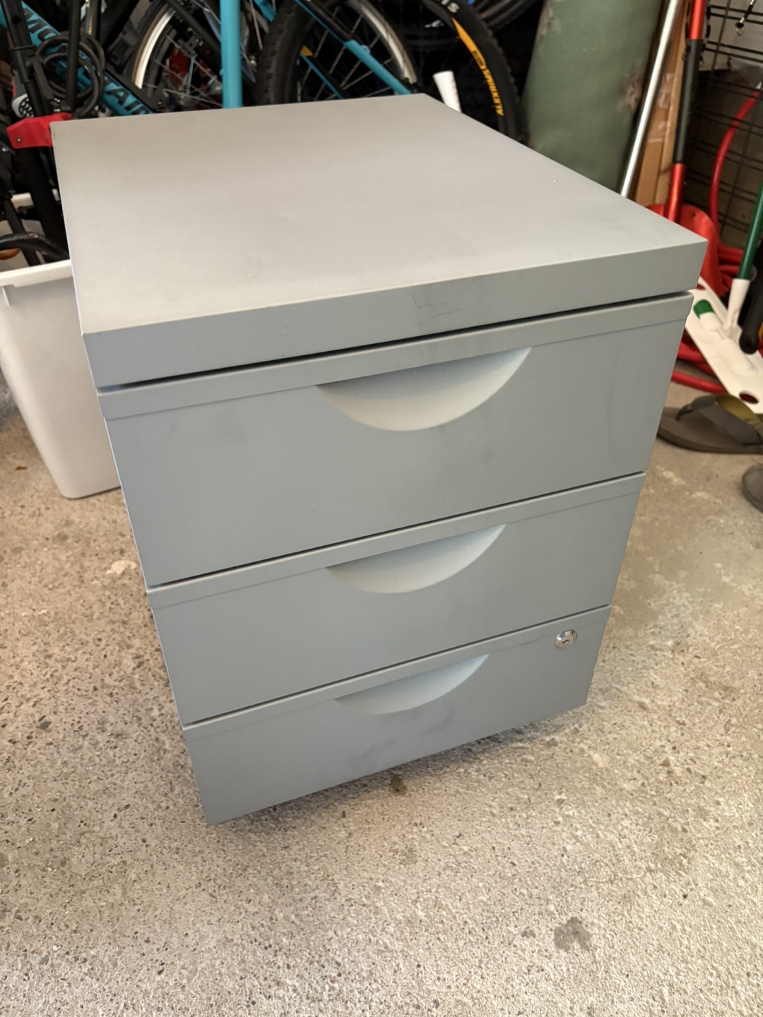 Grey 3-Drawer Filing Cabinet - photo 4