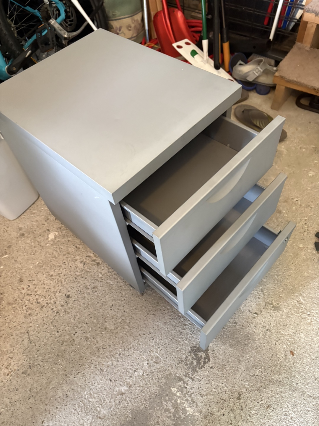 Grey 3-Drawer Filing Cabinet - photo 2
