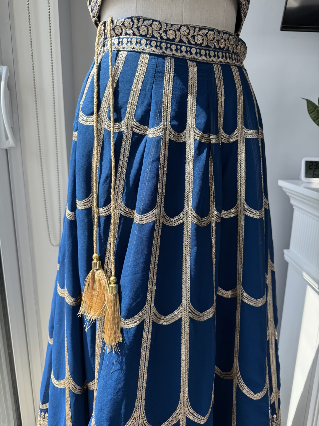 Blue & Gold Lehenga 4 piece set size small - photo 3