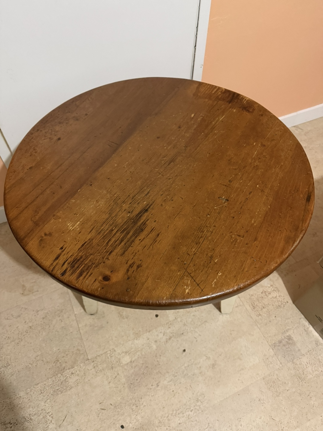 Round Wooden Table - photo 5