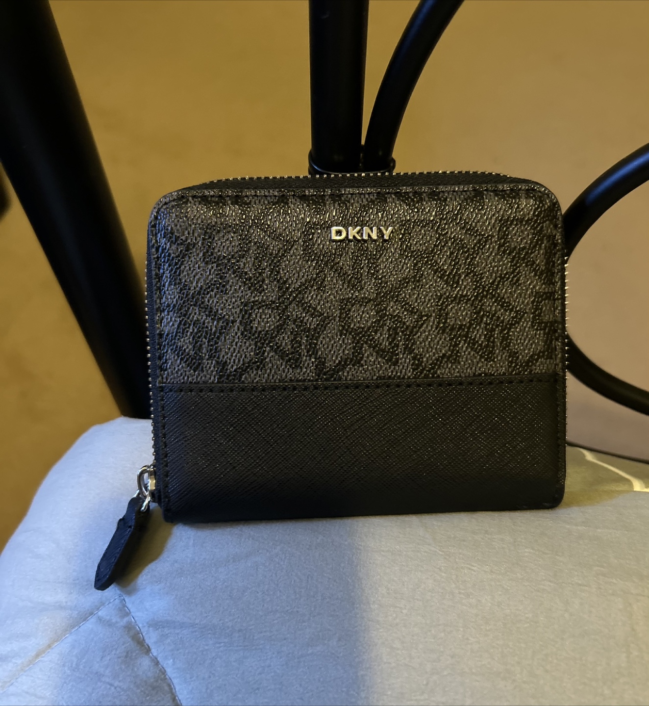 DKNY wallet