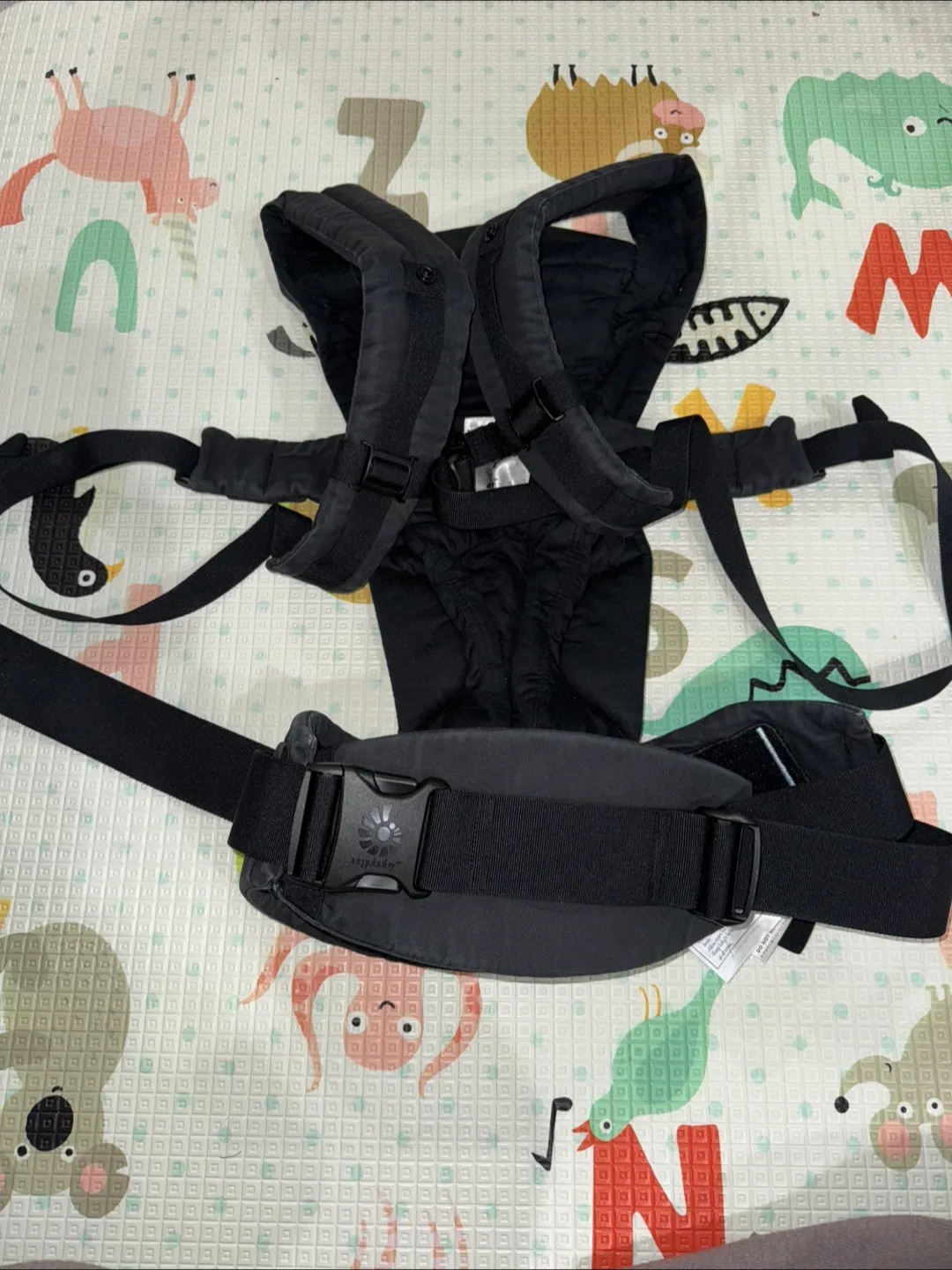 Ergobaby Carrier - Black image indicator(2)