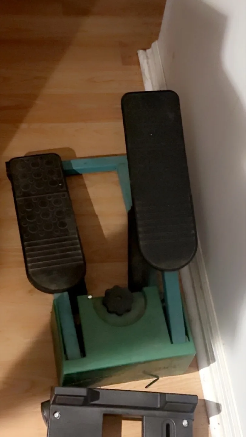 Mini Stepper Exercise Machine image indicator(2)