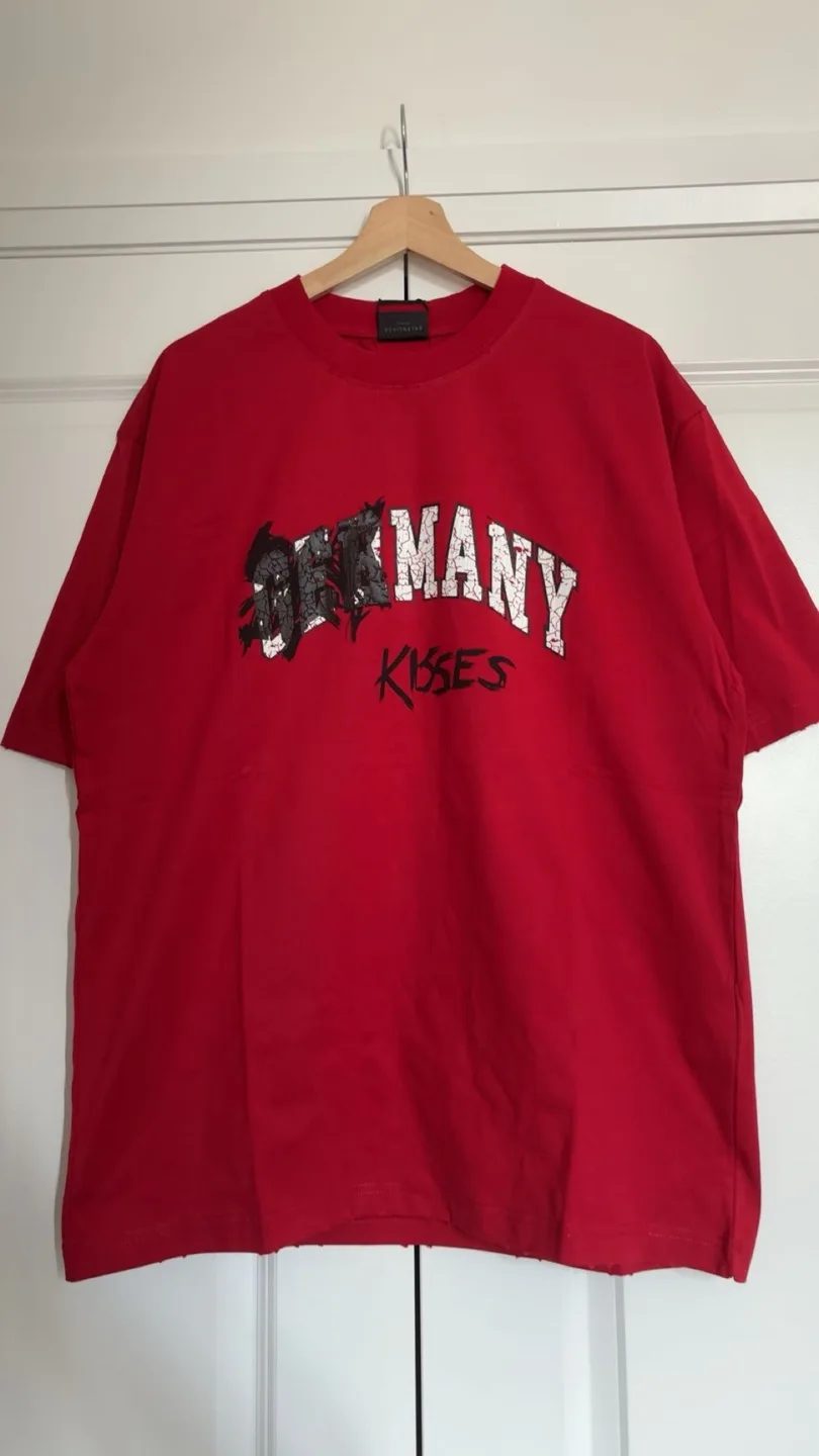 Balenciaga Germany Kisses Red T-Shirt thumbnail