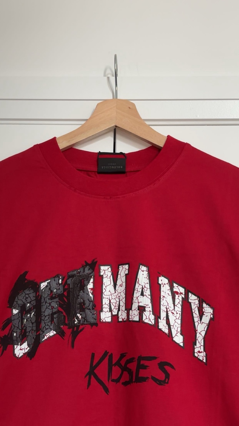 Balenciaga Germany Kisses Red T-Shirt - photo 2