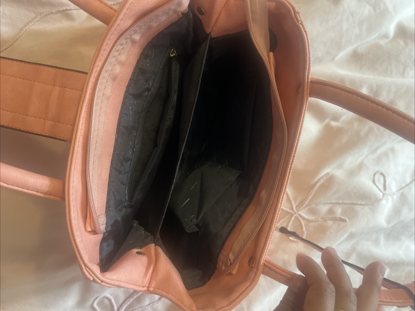 Pink MK Handbag - Stylish & Gently Used - photo 3