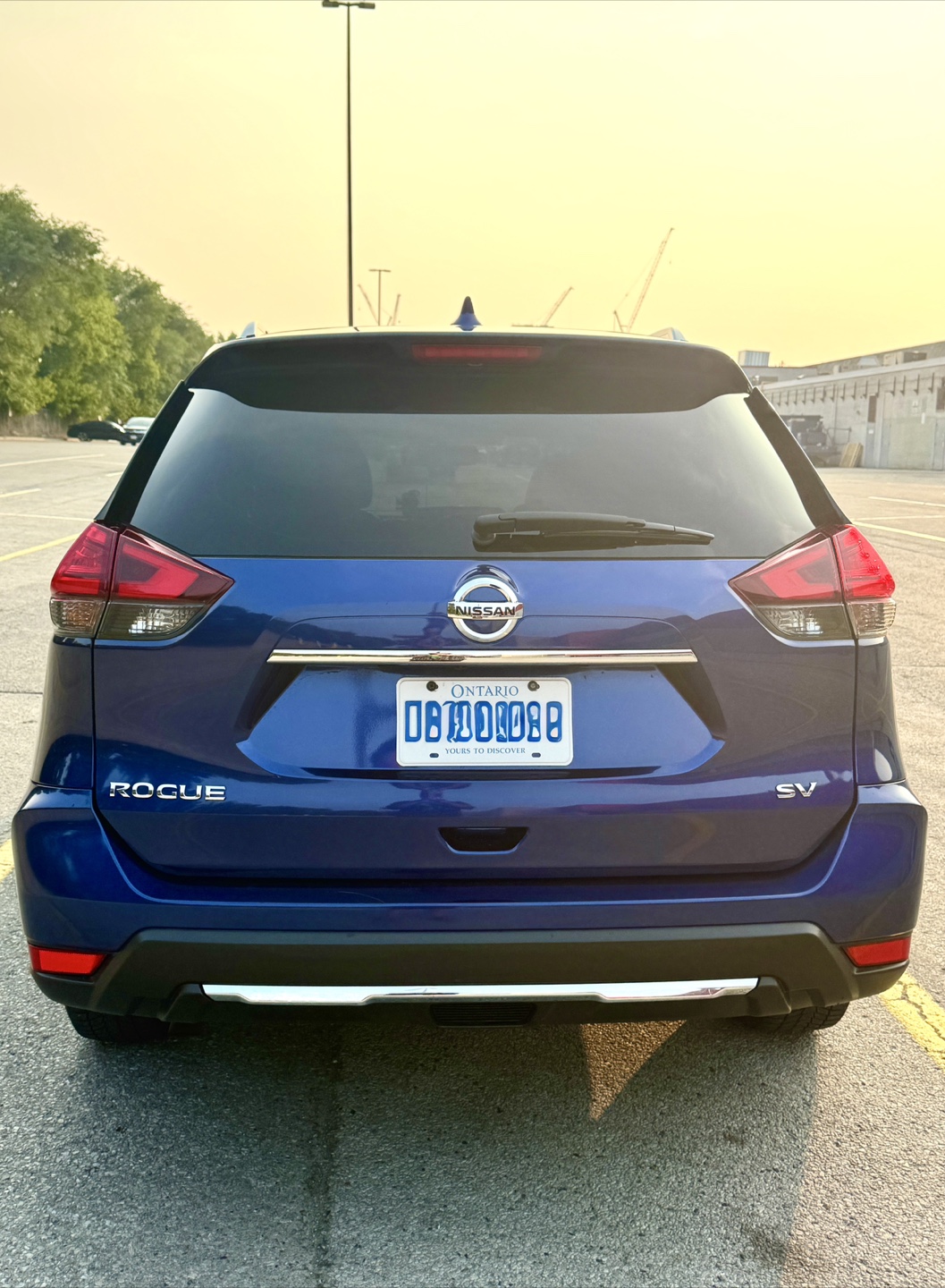 Nissan Rogue Blue SUV - photo 2