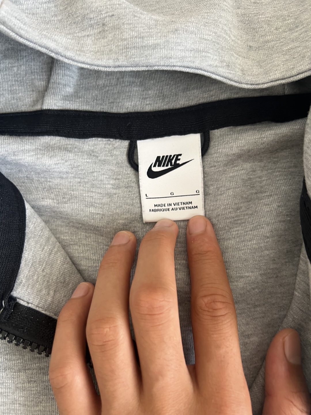 Mans Nike tech size Large - photo 3
