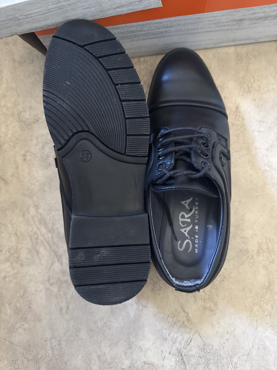 Sara Black Leather Dress Shoes - Size 37 - photo 3