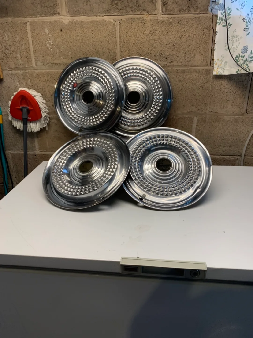 Vintage Chrome for Mercury Hubcaps (Set of 4) thumbnail