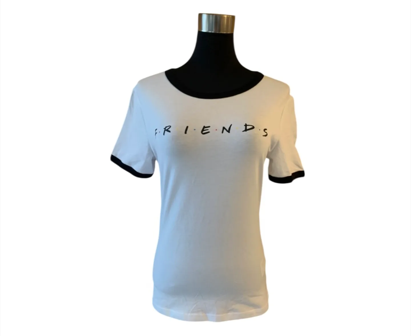 NWT Limited Edition Vintage 2000s Y2K ‘Friends’ T-shirt thumbnail