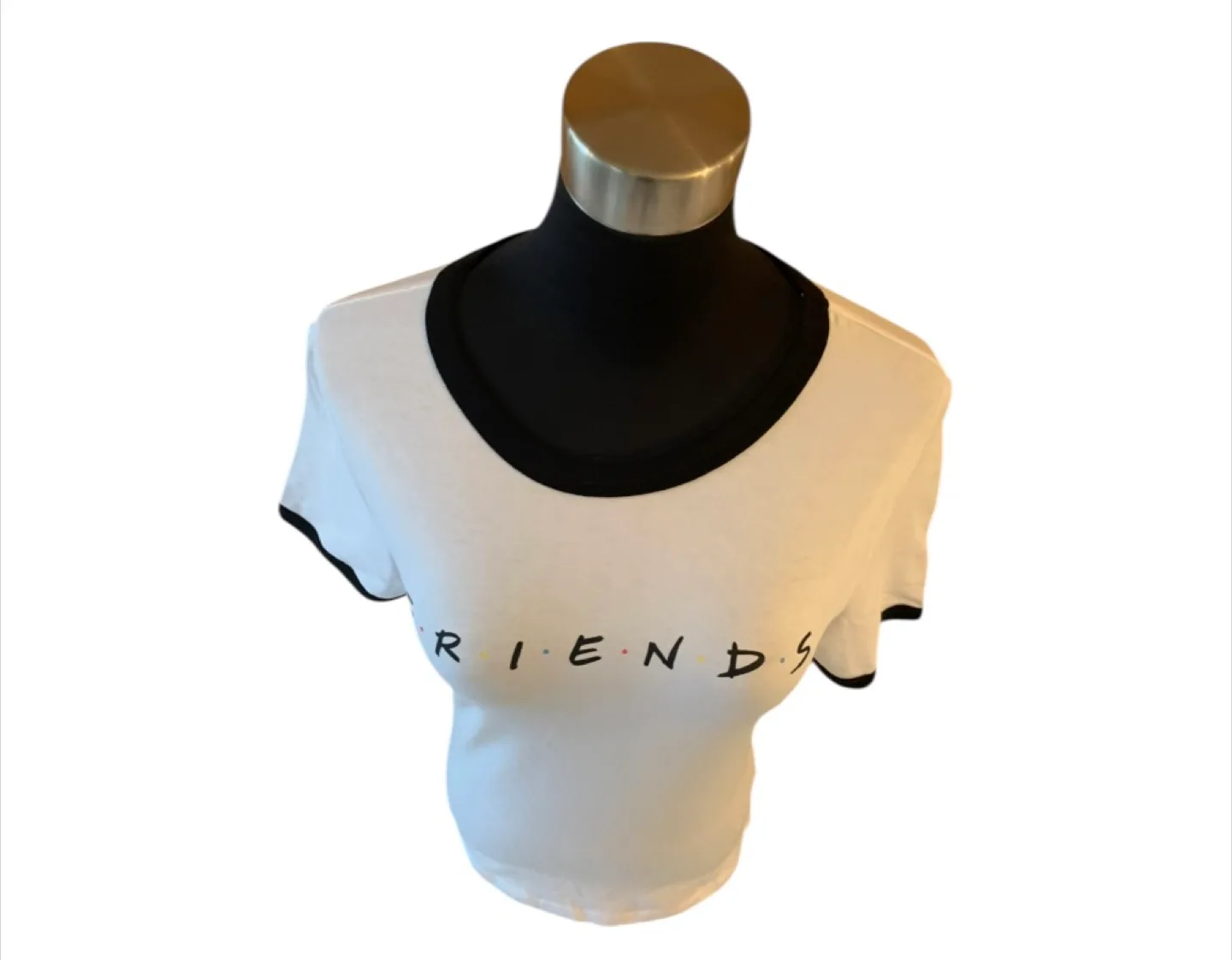 NWT Limited Edition Vintage 2000s Y2K ‘Friends’ T-shirt image indicator(5)