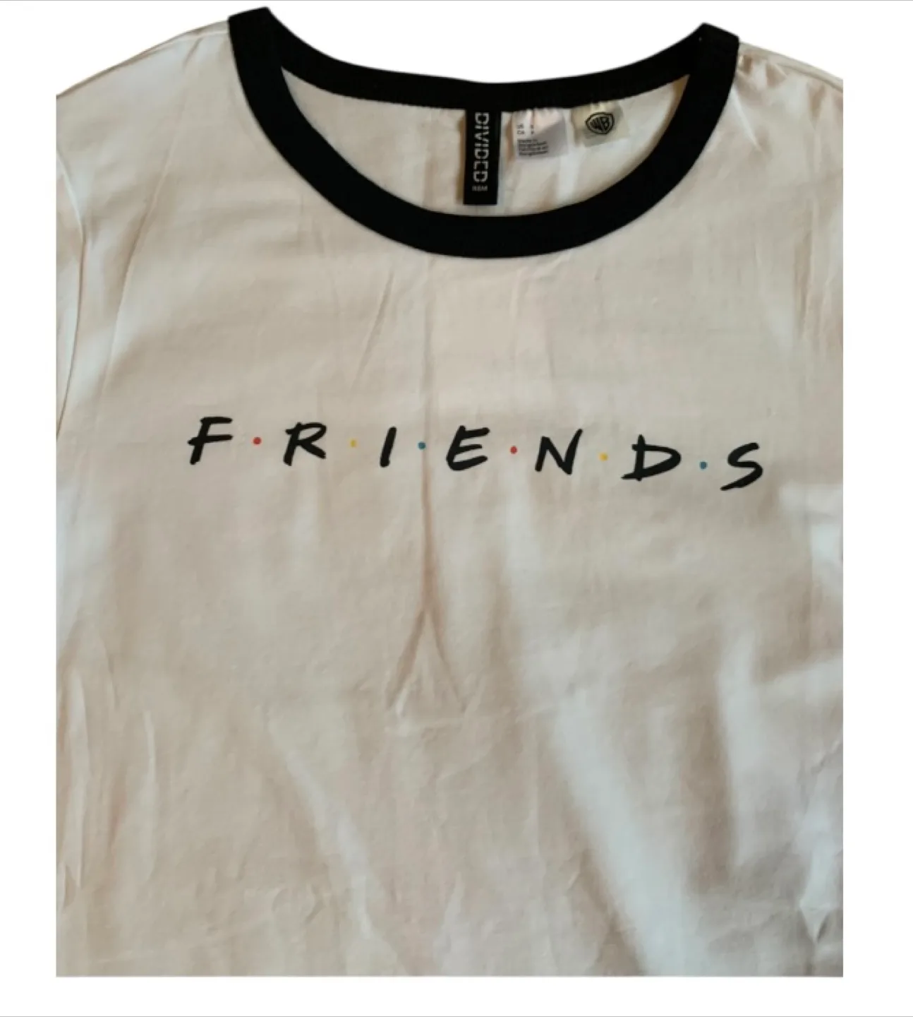 NWT Limited Edition Vintage 2000s Y2K ‘Friends’ T-shirt image indicator(9)