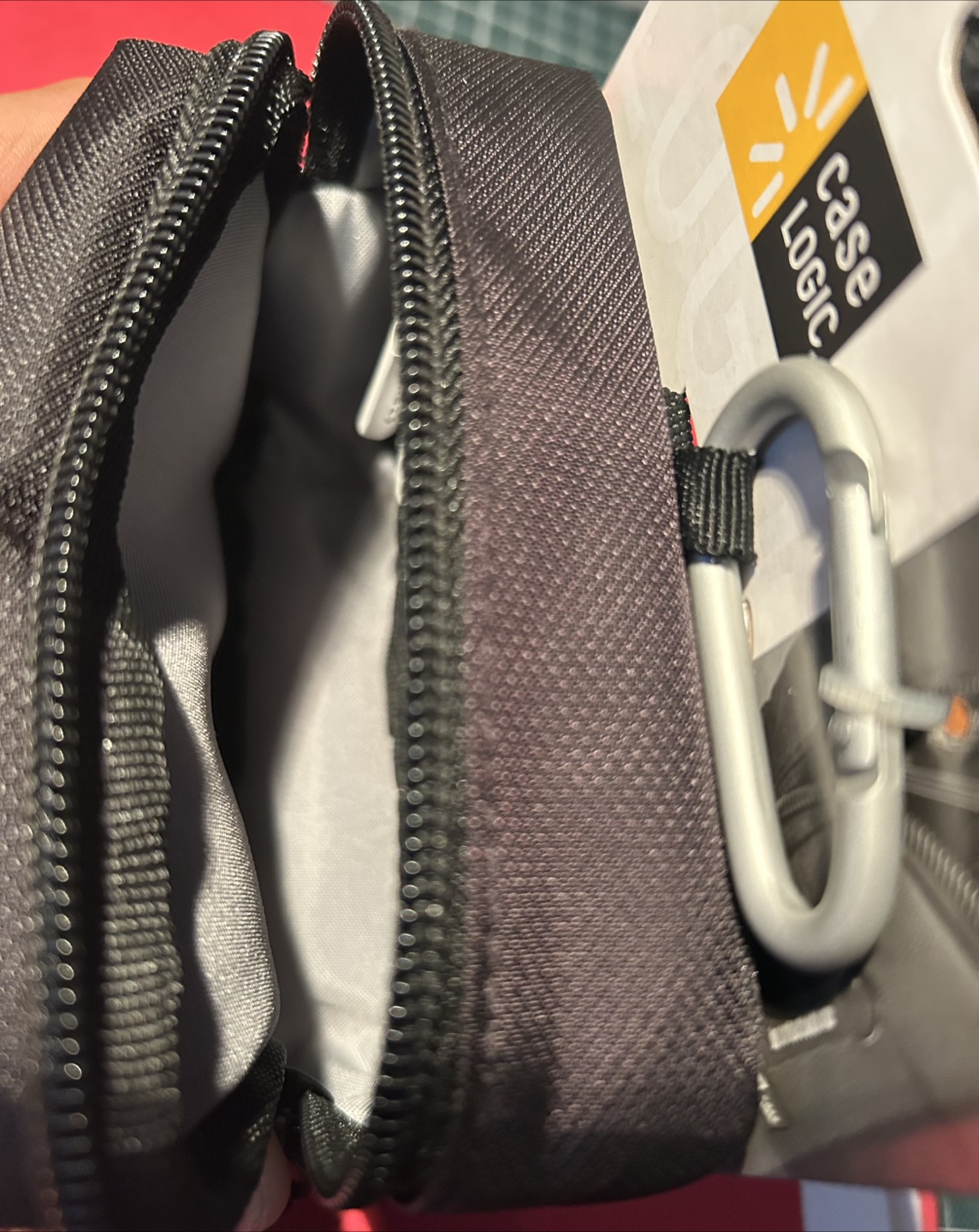 Case Logic TCB 403 Compact Camera Case - photo 5
