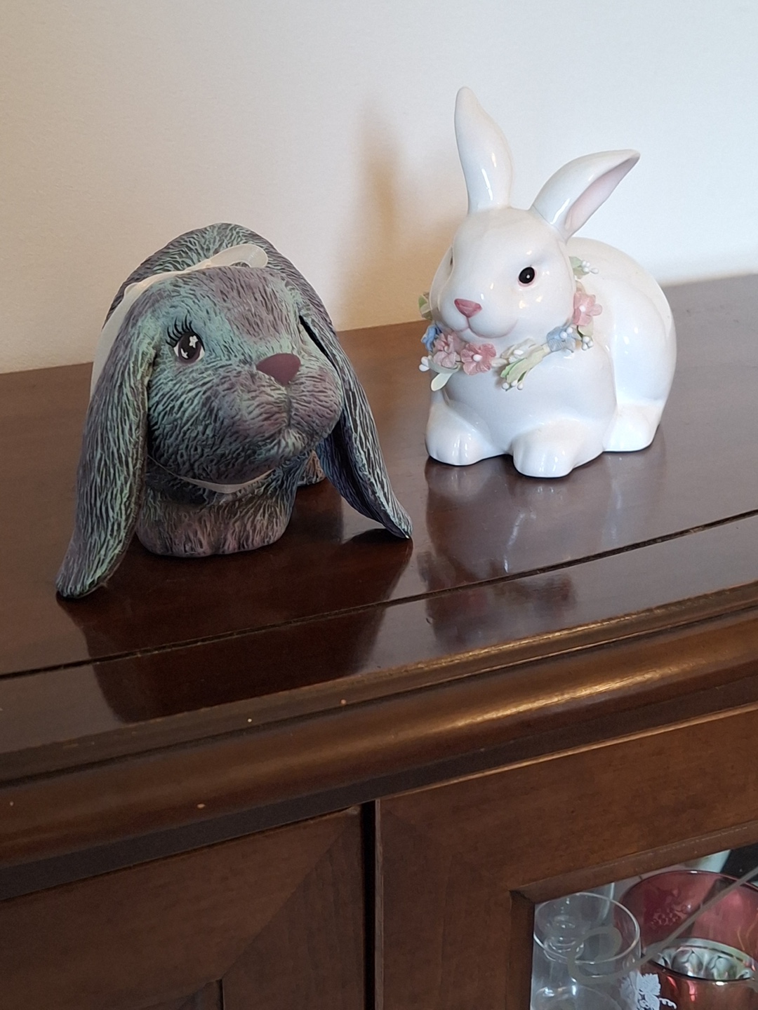 Ceramic bunny figurines (priced per item) - photo 4