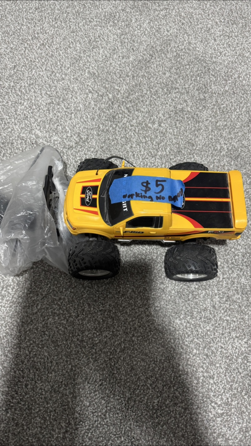 Ford F-150 Monster Truck Toy - photo 2