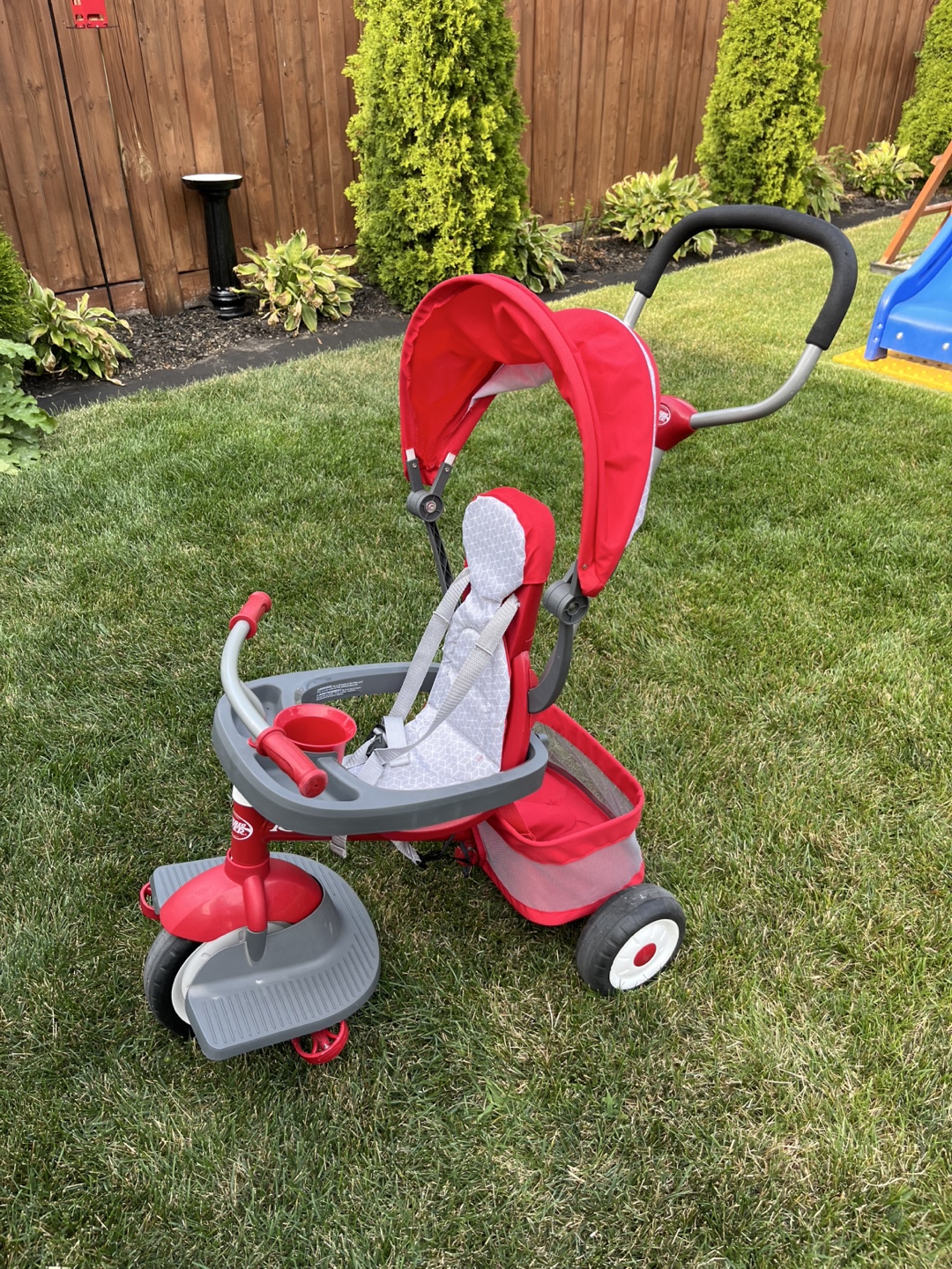 Radio Flyer Steer & Stroll Red Trike